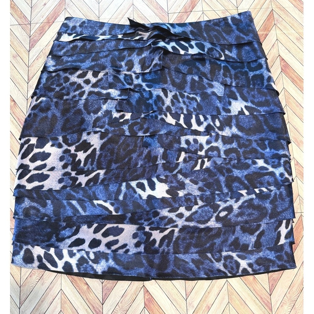 Bebe Womens M Blue Leopard Print Tiered Ruffle Mini Skirt‎ Y2K Bodycon Stretch